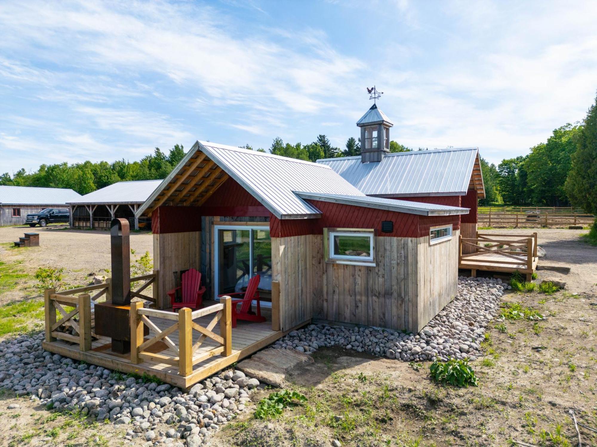 Le Baluchon Eco-Villegiature Saint-Paulin Экстерьер фото