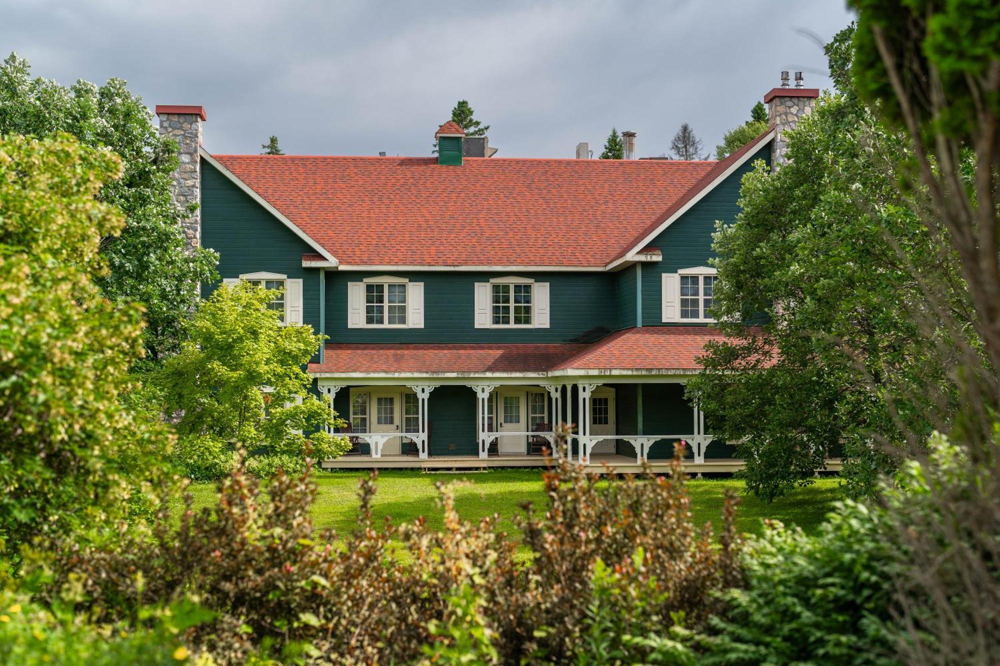 Le Baluchon Eco-Villegiature Saint-Paulin Экстерьер фото
