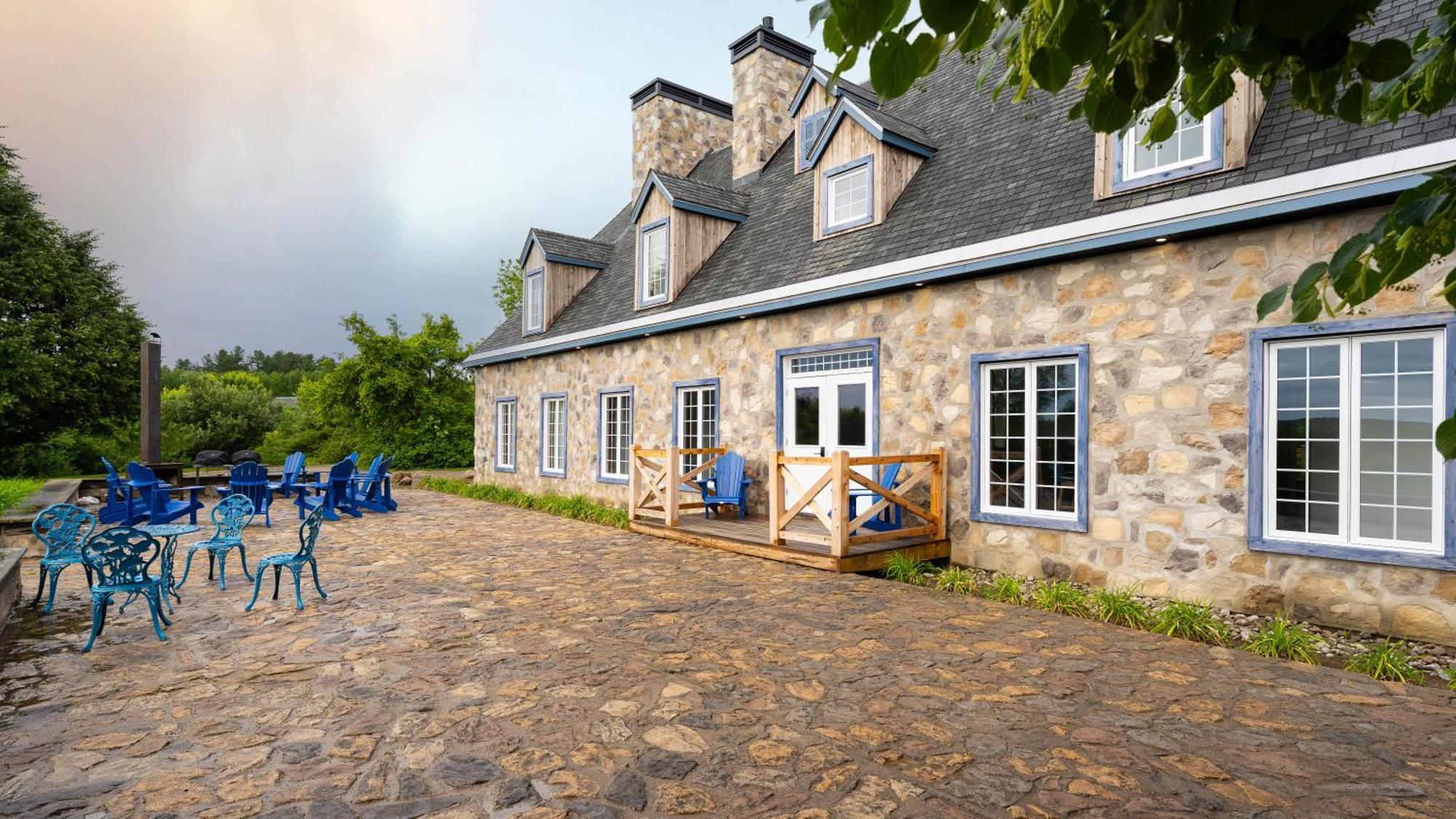 Le Baluchon Eco-Villegiature Saint-Paulin Экстерьер фото